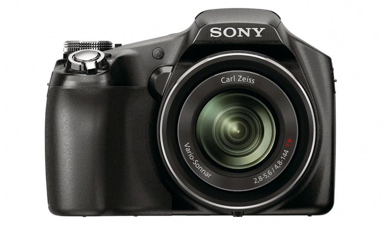 Sony Announces DSC-HX100V and DSC-HX9V Super-Zoom Compacts