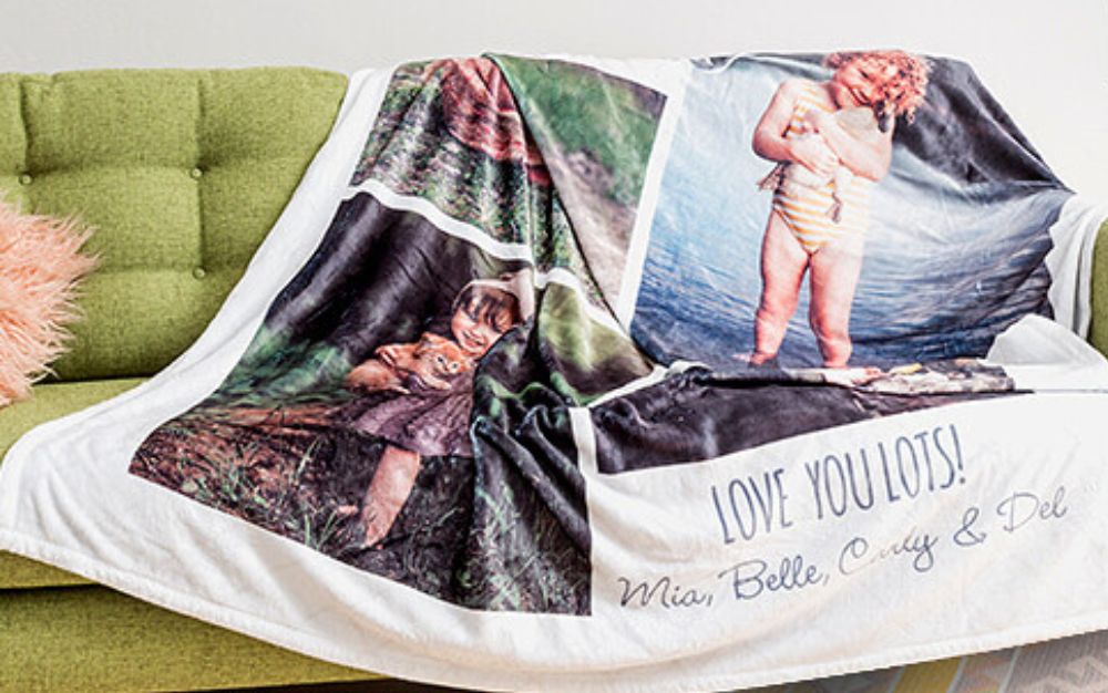 Blanket that you online can put pictures in